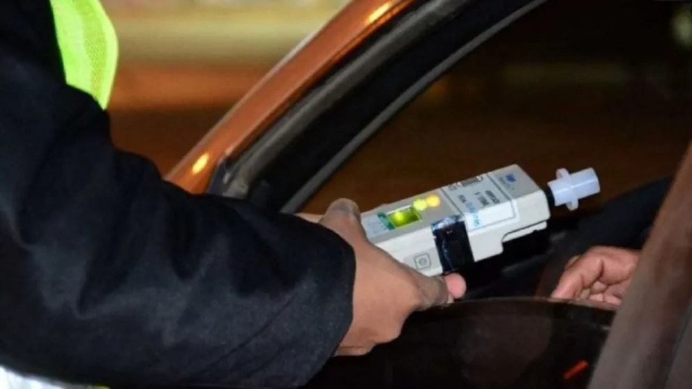 Peligro: Cuatro conductores alcoholizados fueron detenidos en la Ruta 22