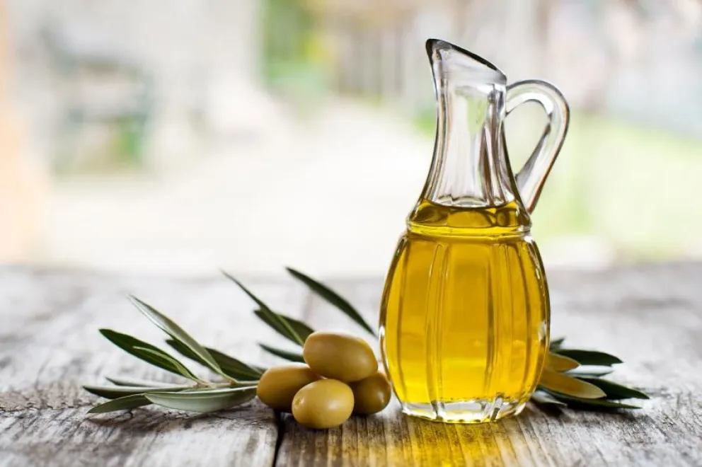 Salud advierte sobre la prohibición de un aceite de oliva