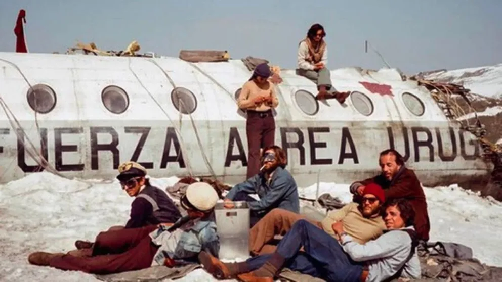 "Detrás de la montaña": El impactante documental detrás de escena sobre 'La Sociedad de la Nieve'