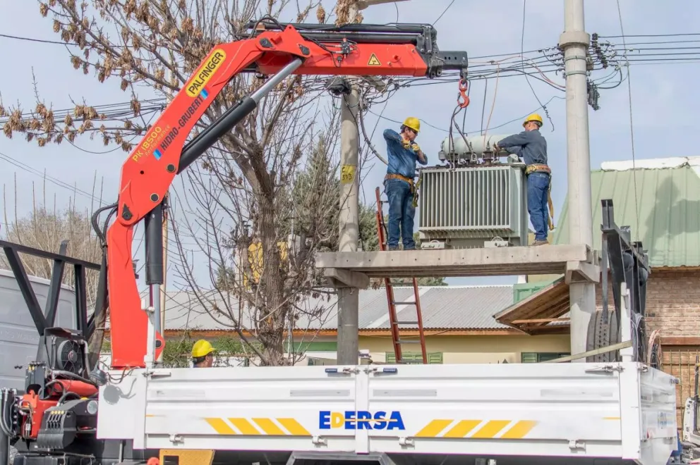 En plena ola de calor delincuentes dejaron sin energía a distintos barrios de dos localidades