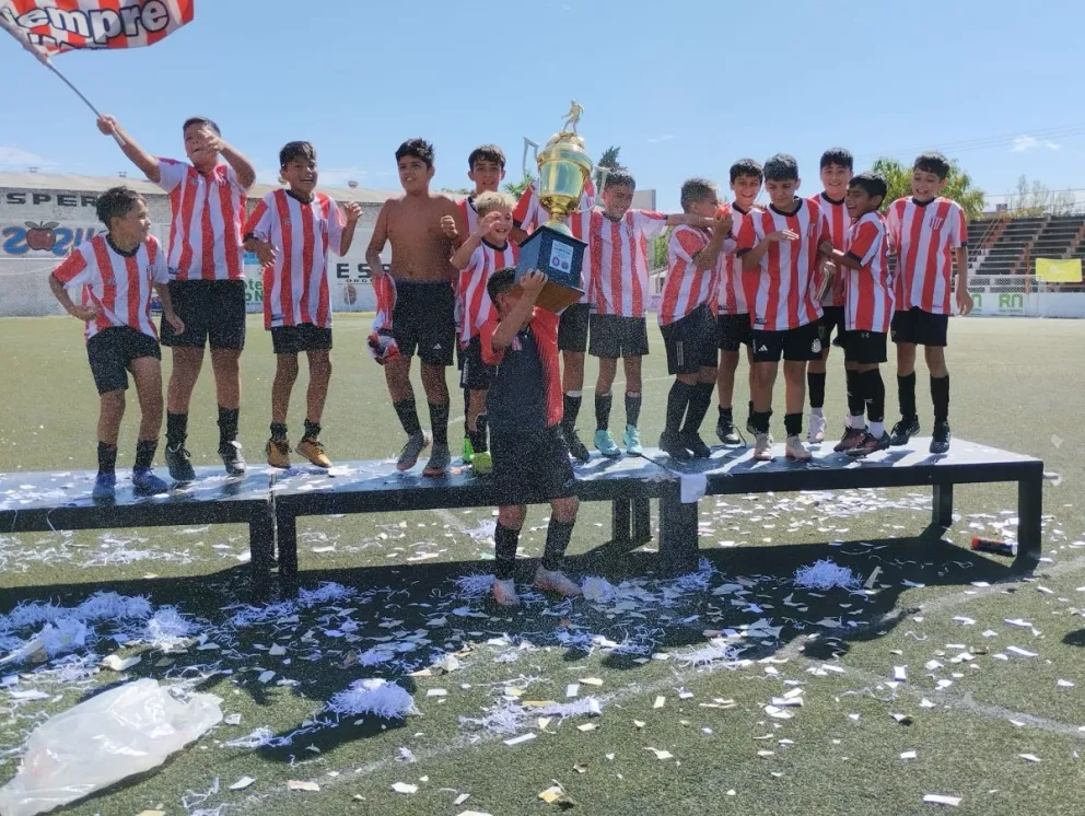 "Los Humildes" de Cipolletti se consagraron campeones del Mundialito