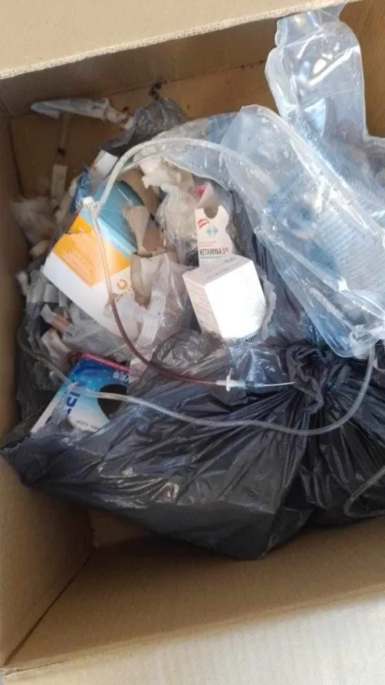 Peligro en el centro: bolsa con jeringas y sangre desató preocupación en Cipolletti.