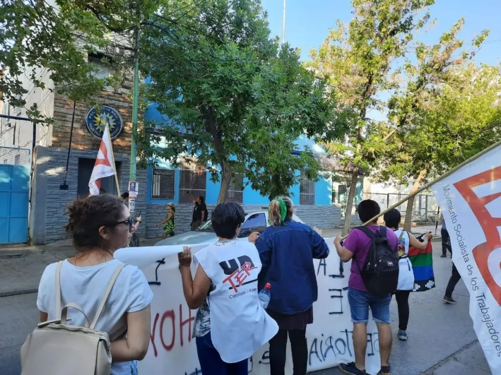 La Multisectorial convoca a una asamblea popular en el centro en rechazo al DNU y la Ley Ómnibus