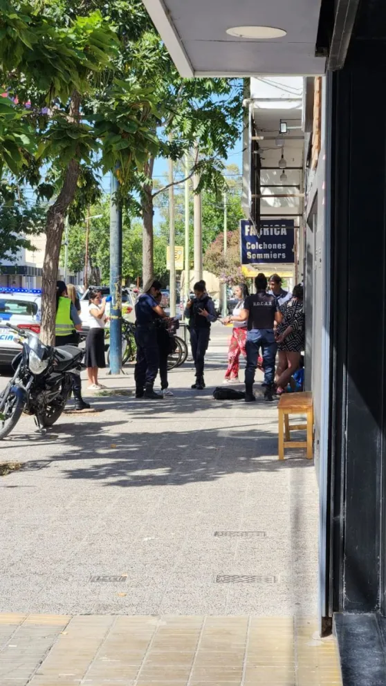 Una mechera robaba acompañada de un menor y fue atrapada en el centro