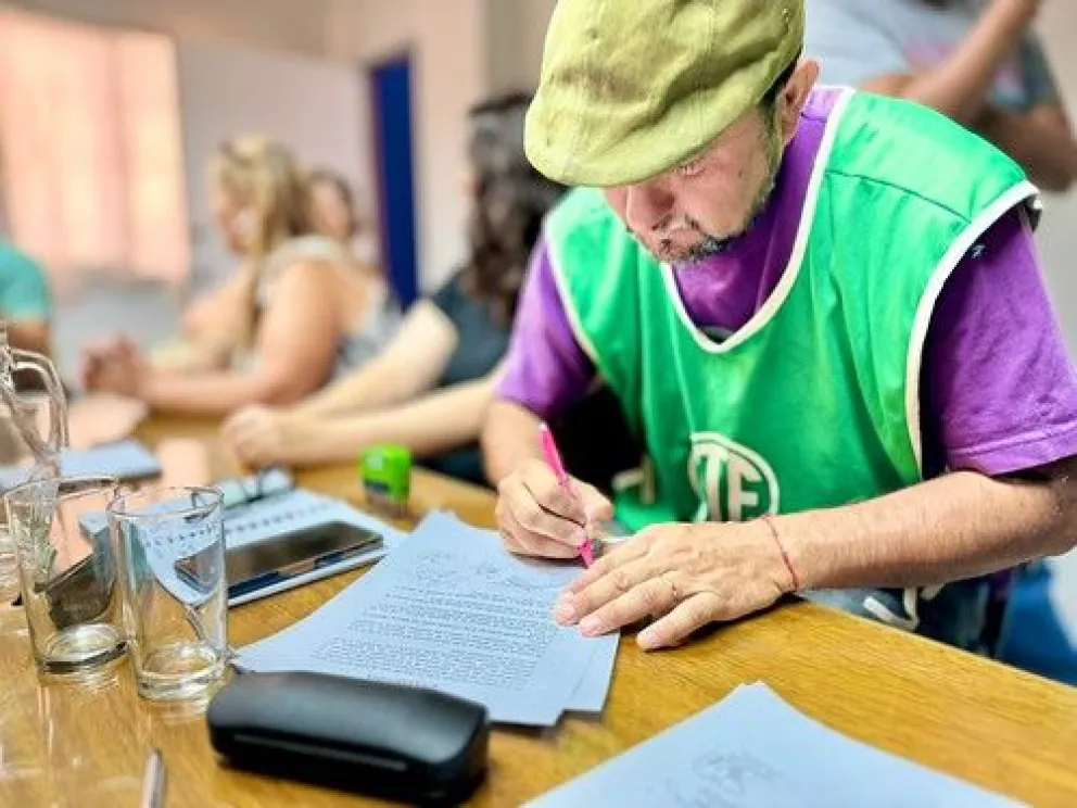 Finalizaron las paritarias municipales con incremento salarial del 21%