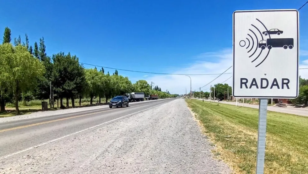 Usuarios denuncian multas ilegales en el foto-radar de la ruta 151