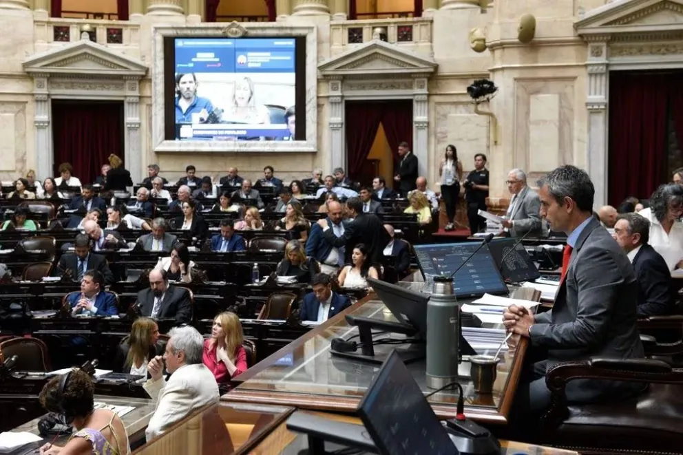 Diputados pasó a cuarto intermedio y continúa el debate de la Ley Ómnibus este viernes