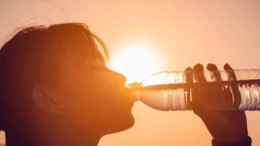 Altas temperaturas generan alerta roja en Argentina: qué significa y recomendaciones