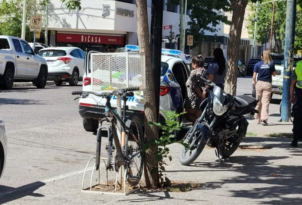 Fue condenada una mechera que robaba acompañada de su hija en Cipolletti
