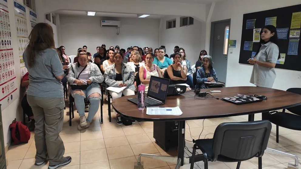 Nueva oportunidad de capacitación: curso virtual para obtener carnet de manipulador de alimentos en Cipolletti
