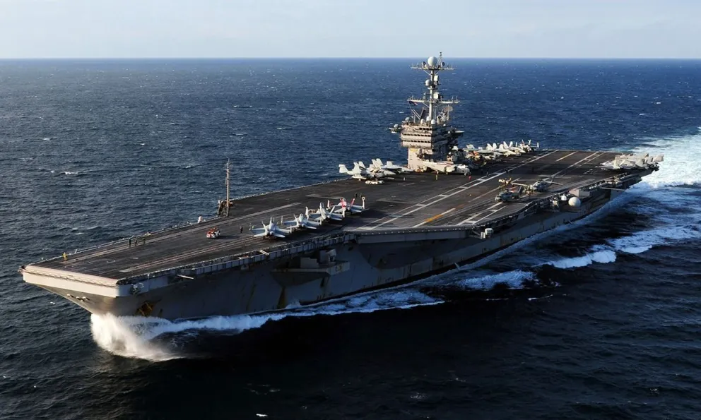 El gobierno de Milei recibe respaldo internacional con la llegada del USS George Washington