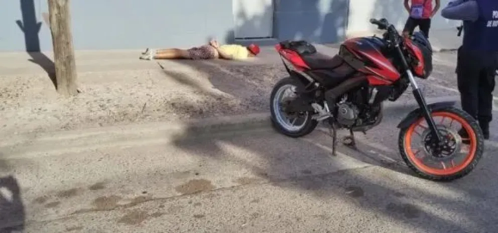 Un intento de fuga en moto robada culminó en detención y choque