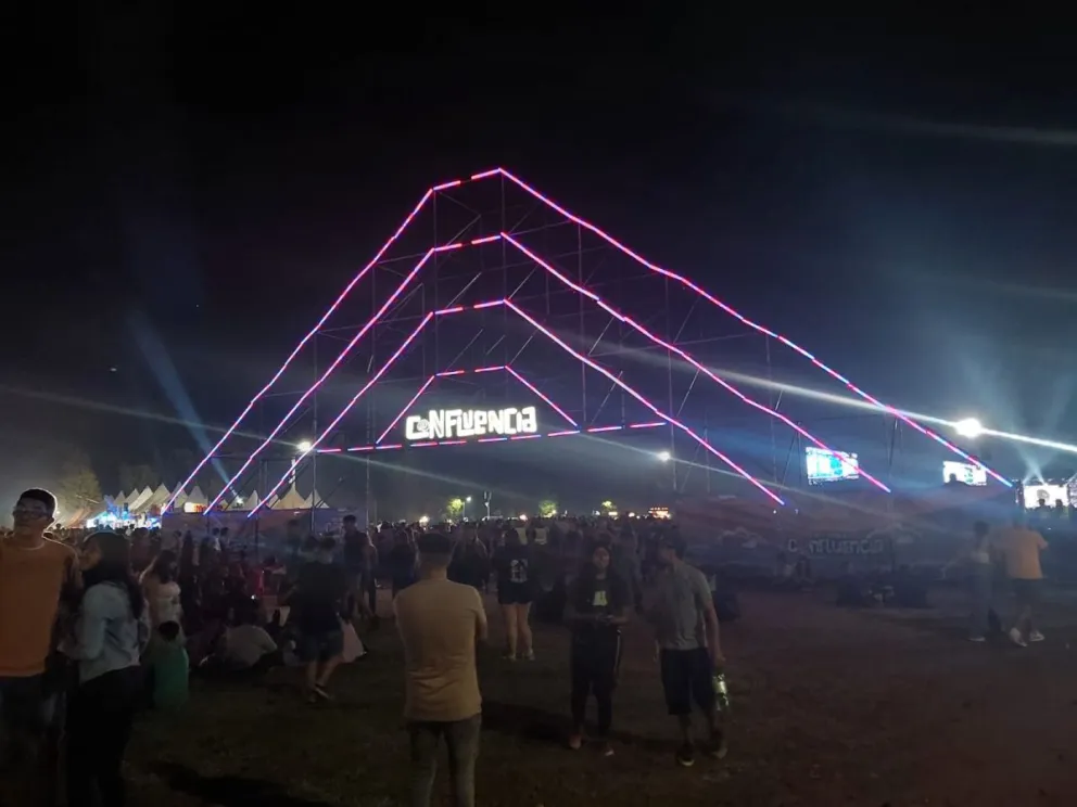 Luego de un exitoso primer día continúa la música: la grilla completa de la Fiesta de la Confluencia día 2