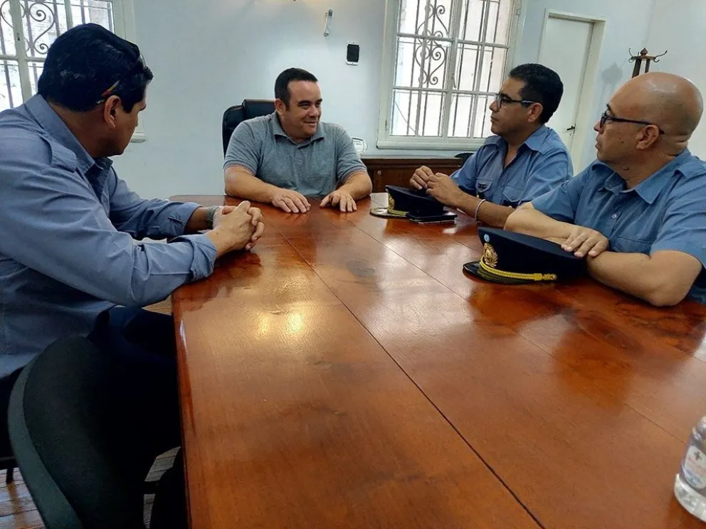 La Regional V de la Policía se reúne con los municipios del Alto Valle