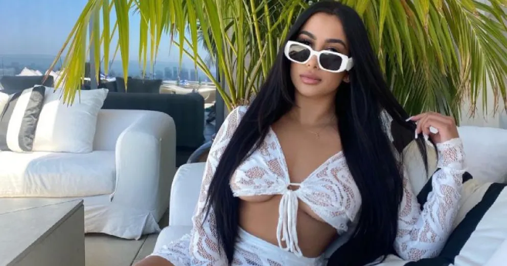 La influencer Sonia Sahar impacta con sus bikinis tras la separación de Nicki Nicole y Peso Pluma