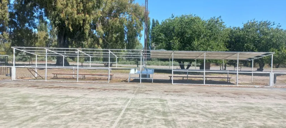 Otra vez robaron y dañaron instalaciones del Club Cipolletti