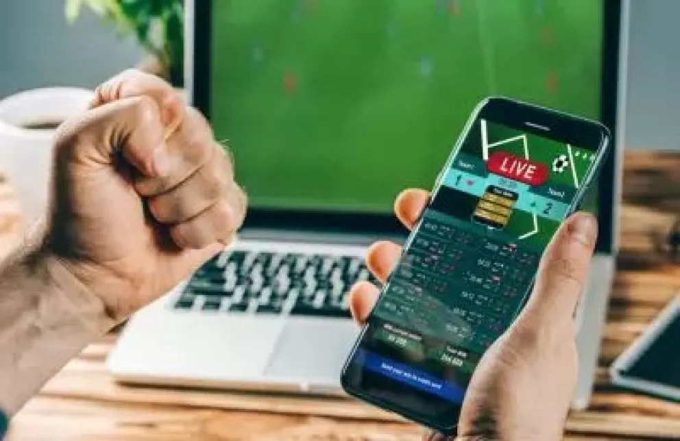 Apuestas on line: Lanzan una campaña de prevención para adolescentes 