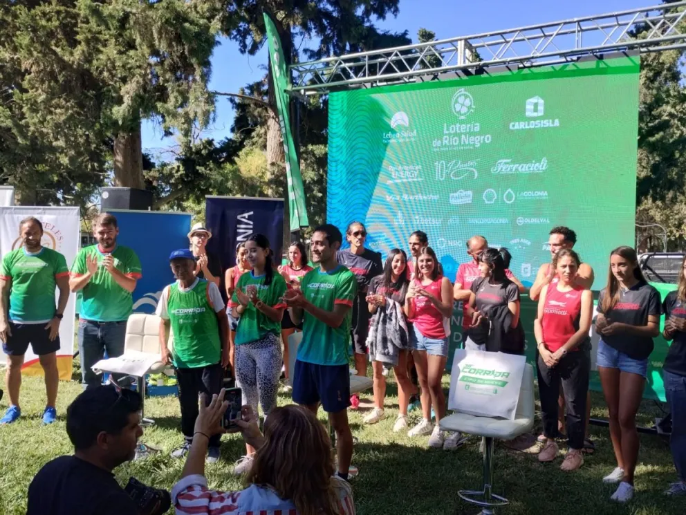 Se presentó la remera de la Corrida Ciudad de Cipolletti