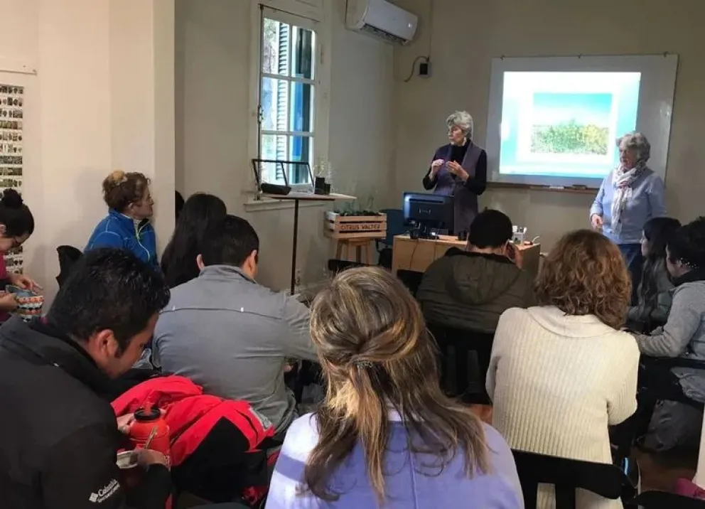 En Cipolletti ya inscriben para el curso de jardinería en Maipué