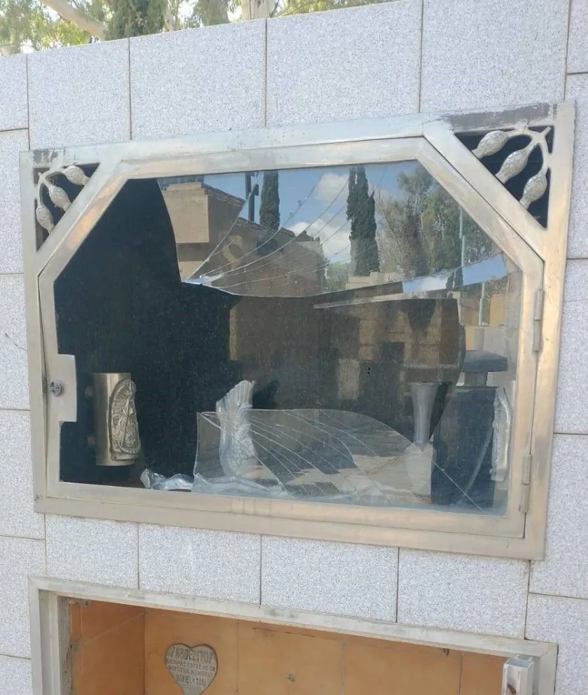Nuevamente delincuentes ingresaron a robar al cementerio