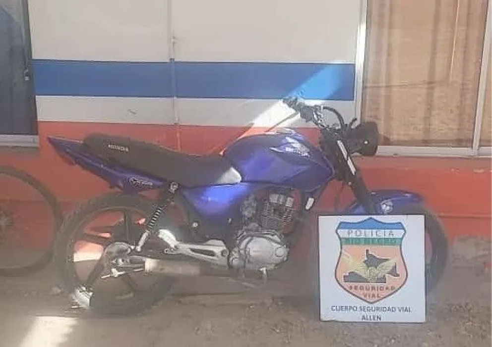 Robaron moto en Cipolletti y la vendían por redes sociales en Allen 