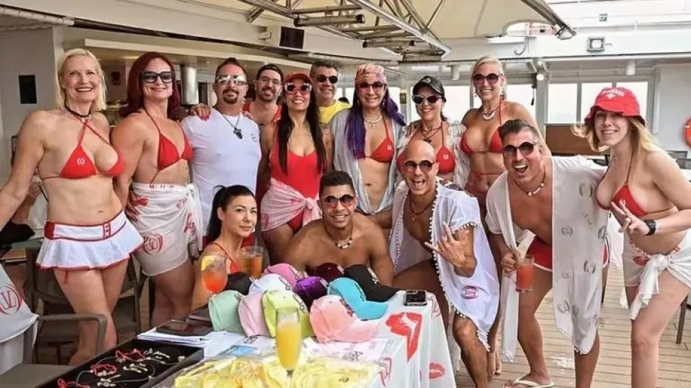 Un crucero swinger recorrerá la Patagonia argentina con parada en la Antártida