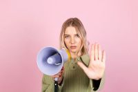 Cómo identificar y alejarte de las personas tóxicas según tu signo del Zodiaco