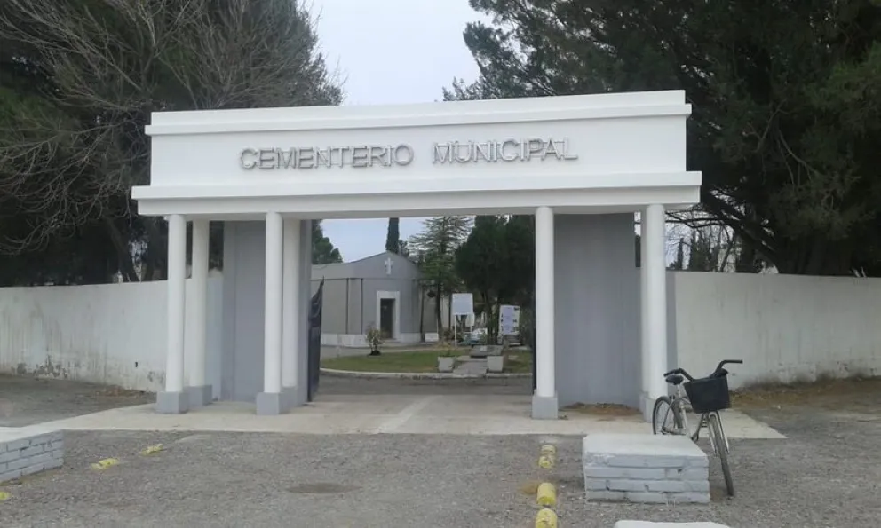 Robos en un cementerio: se llevaron hasta el ventiluz