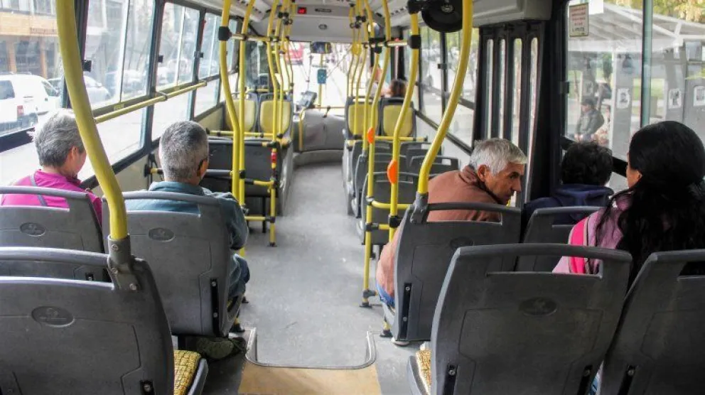 Alivio al bolsillo: el Gobierno Provincial aumentó los subsidios al transporte