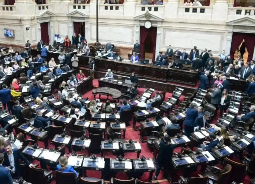 El Gobierno busca impulsar reformas laborales y desregulaciones con la Ley Ómnibus