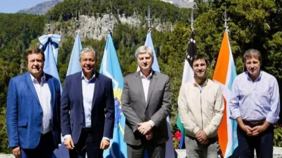 Gobernadores patagónicos rechazan la privatización de YCRT y proponen un acuerdo de productividad