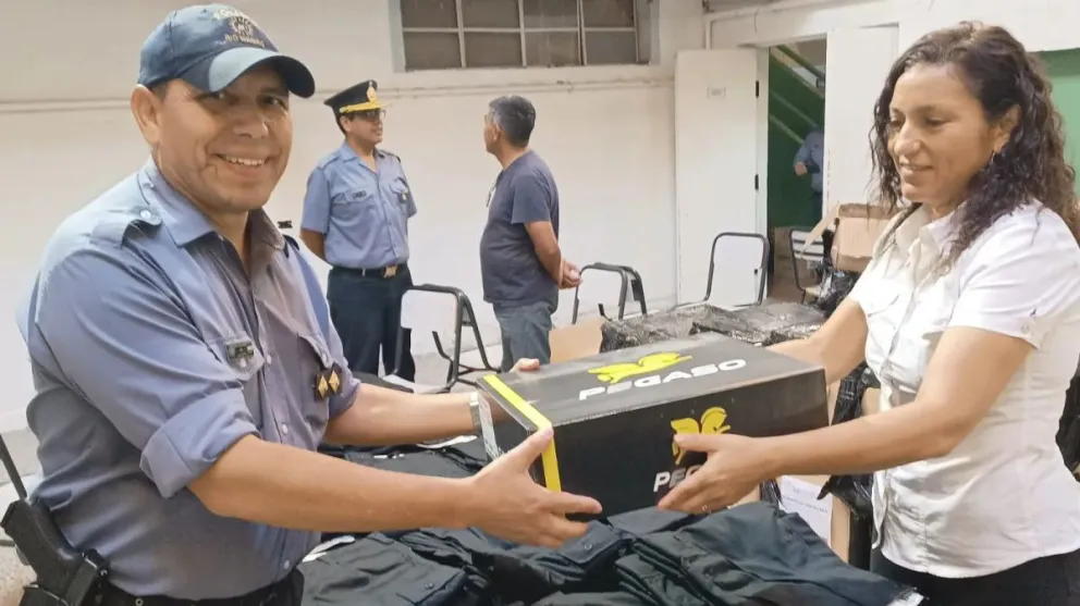 La Policía de la ciudad recibió nueva indumentaria de trabajo