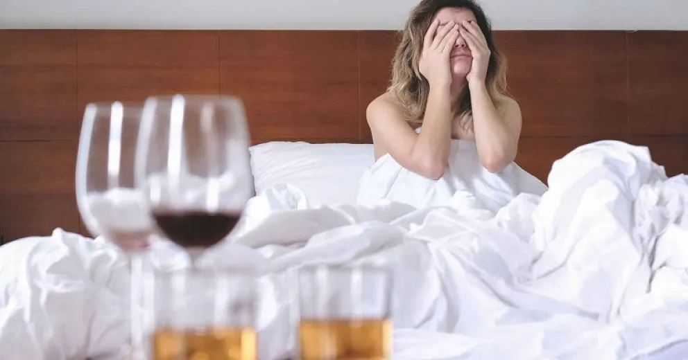 Los infalibles trucos hogareños para superar una resaca sin sufrir