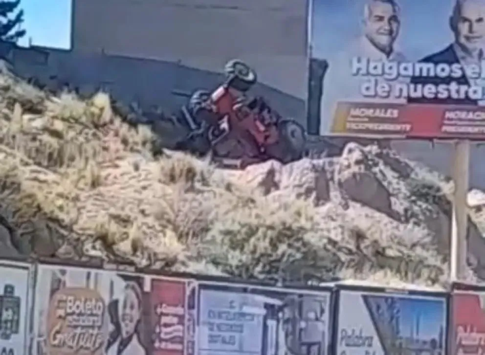 Desbarrancó una máquina de construcción en el Hotel Hilton 