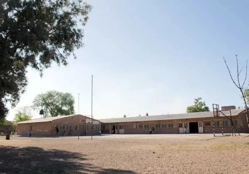 Separan del cargo a un docente de educación física por denuncia de los padres