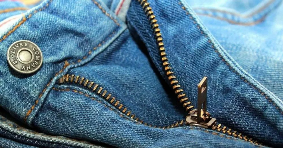 Los trucos caseros para evitar el descenso del cierre del pantalón