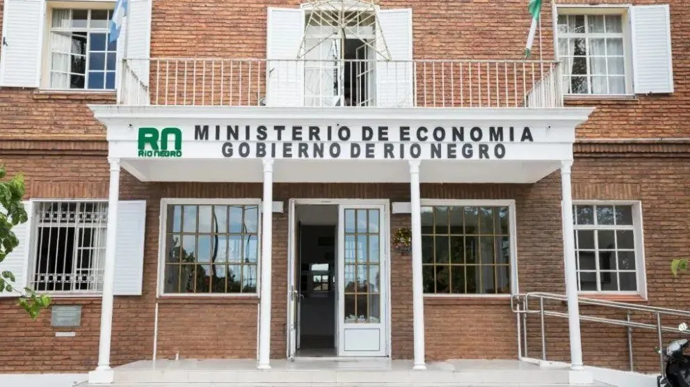 El ajuste de Nación continúa erosionando la recaudación en Río Negro