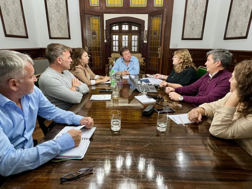 Salud: el Gobierno convoca al diálogo y acepta renuncias médicas