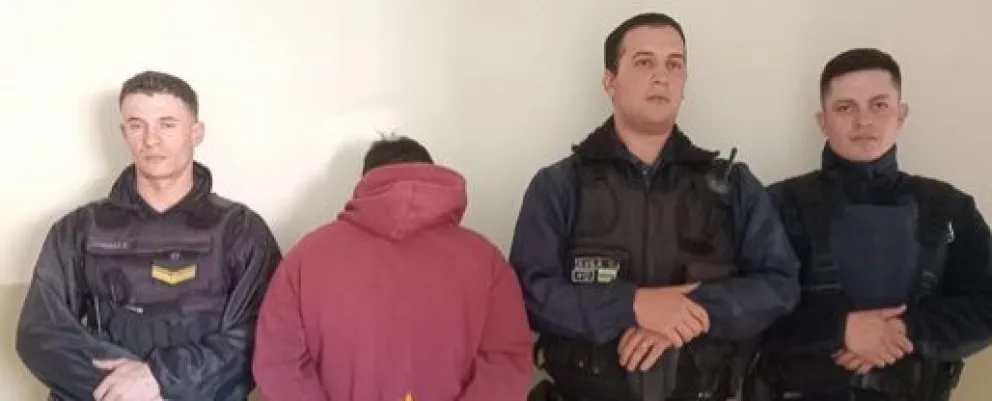 Detuvieron a un hombre mayor con pedido de captura por hurto