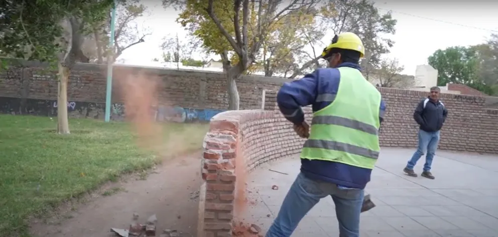 Municipio realiza mejoras en la plaza Arévalo: construirán un playón deportivo 