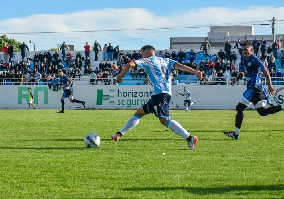 Sol de Mayo empezó el Federal con un importante triunfo ante Deportivo Rincón