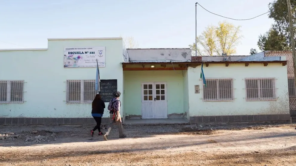 Por denuncias de maltrato, se declaró el estado de alerta y movilización en la Escuela 121 de Cipolletti