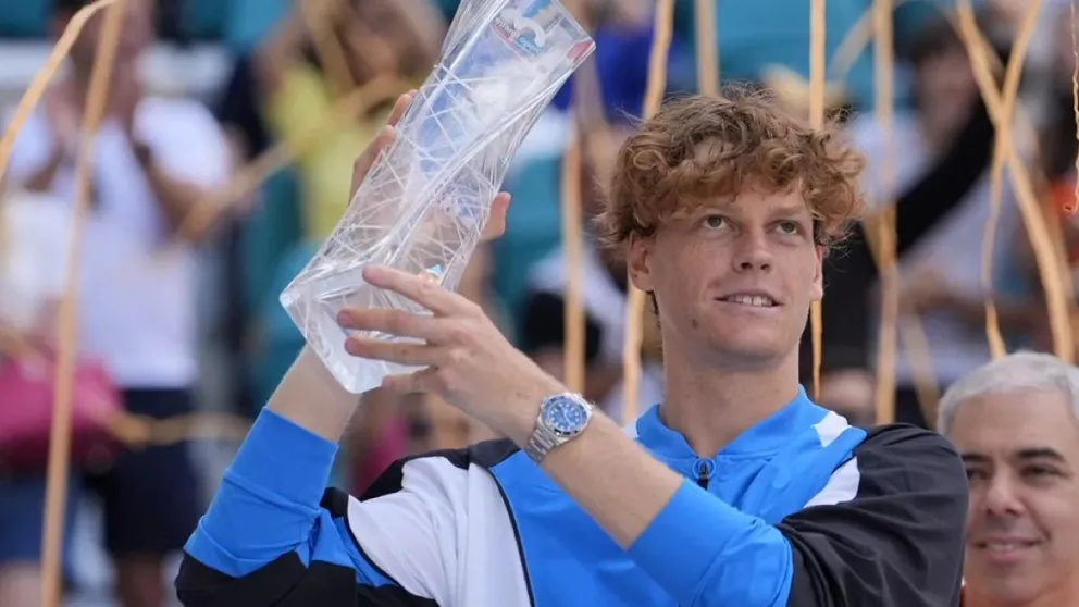 Sinner se consagra en el Miami Open y asciende en el ranking ATP