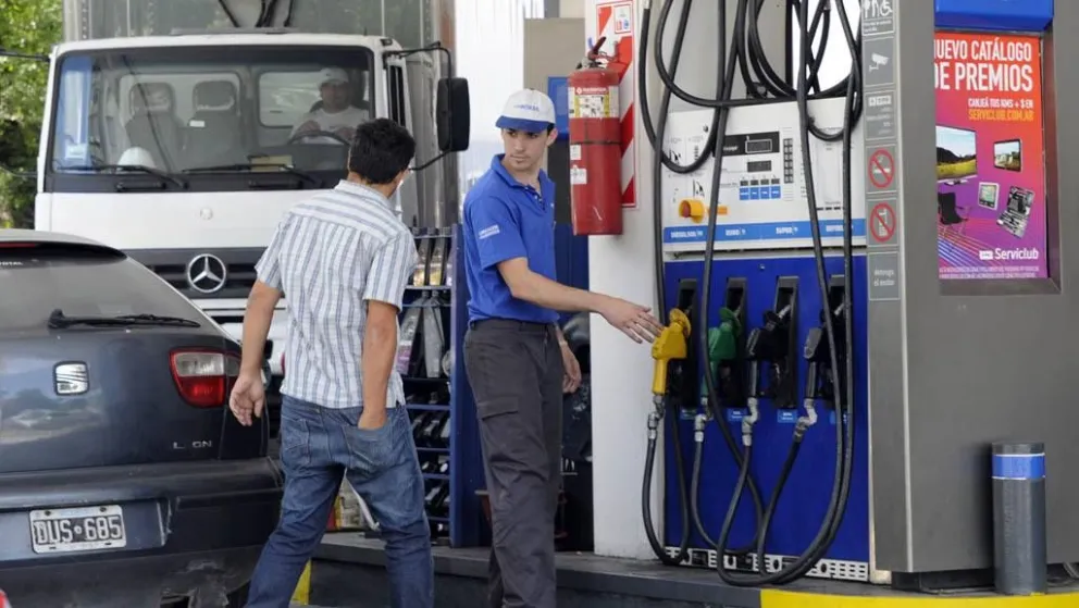 Abril llega con un aumento en los combustibles que impactará en el Alto Valle 