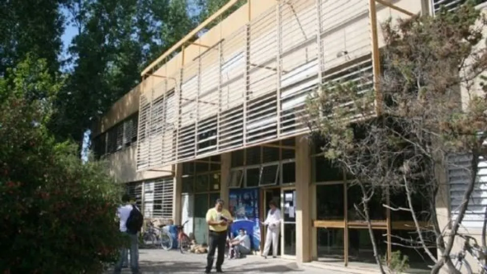 Robaron una importante máquina en la Facultad de Ciencias Agrarias de la UNCo