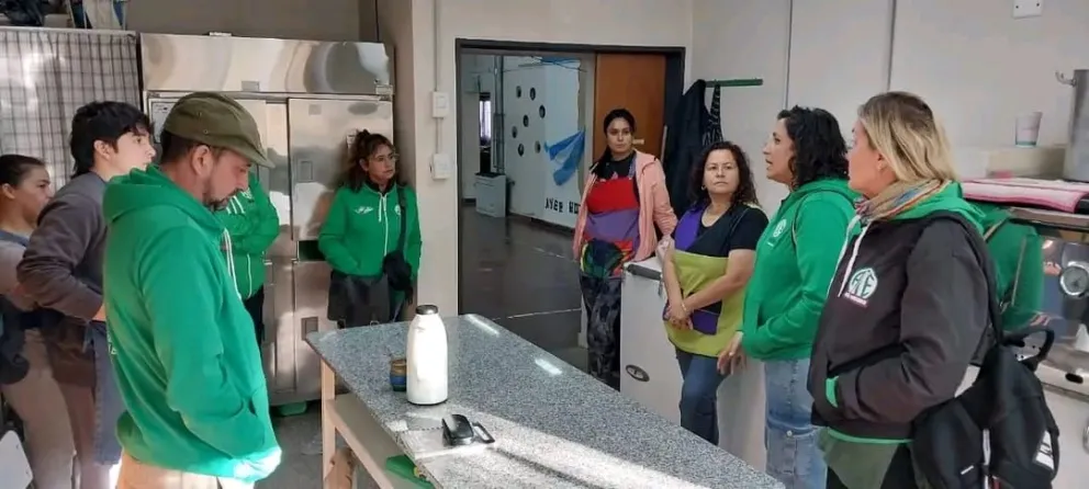 La Escuela 121 continúa en estado de asamblea por clima hostil de trabajo