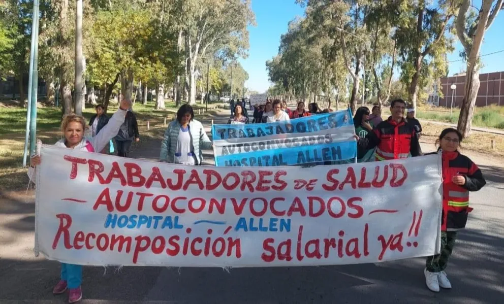 Trabajadores del Hospital Ernesto Accame  marcharon por mejores condiciones laborales