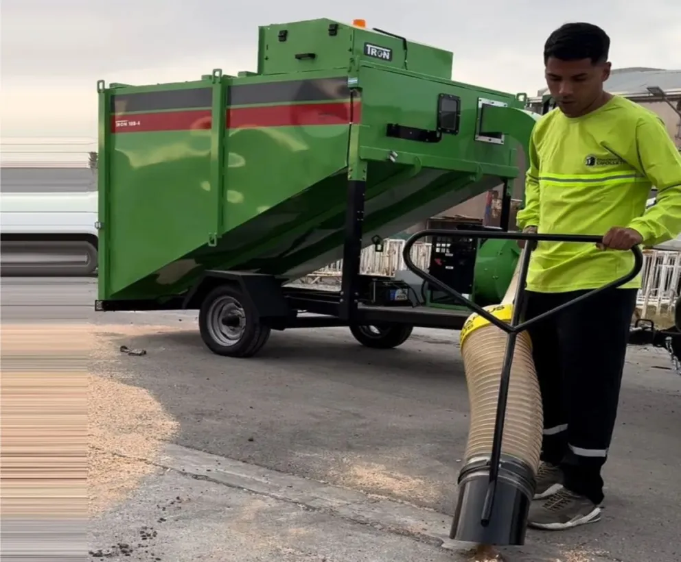 El municipio cuenta con una nueva máquina para la limpieza de calles y veredas