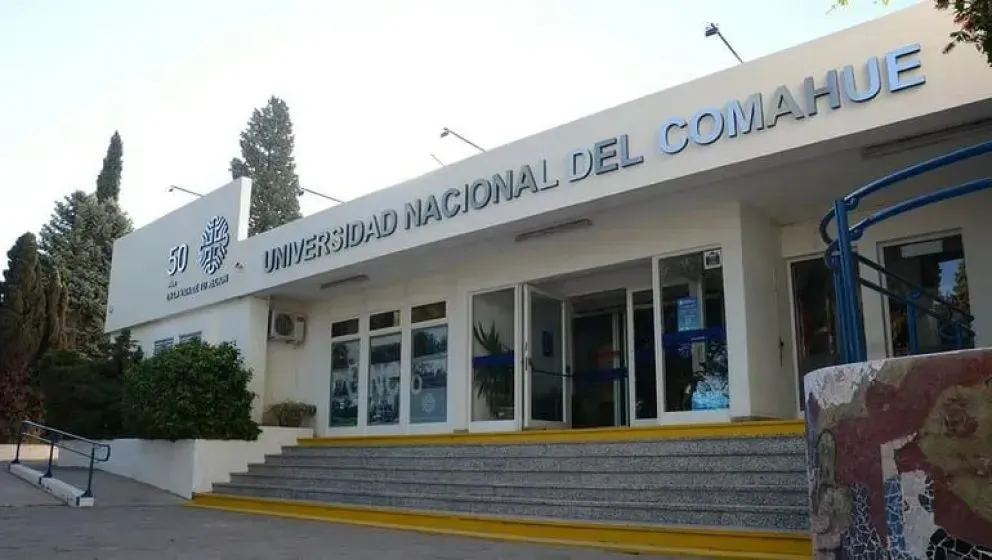 La Universidad Nacional del Comahue entró en cesación de pagos y realizan un desesperado pedido a la comunidad
