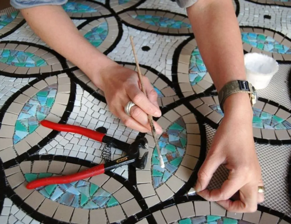 Una propuesta artística: cupos disponibles para los cursos de mosaiquismo y fotografía 